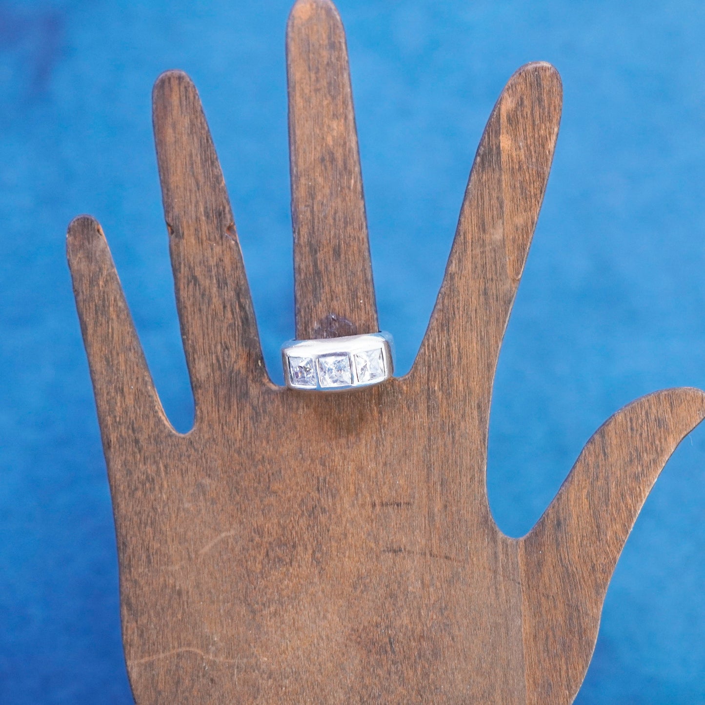 Size 8, vintage Sterling 925 silver statement ring with cz