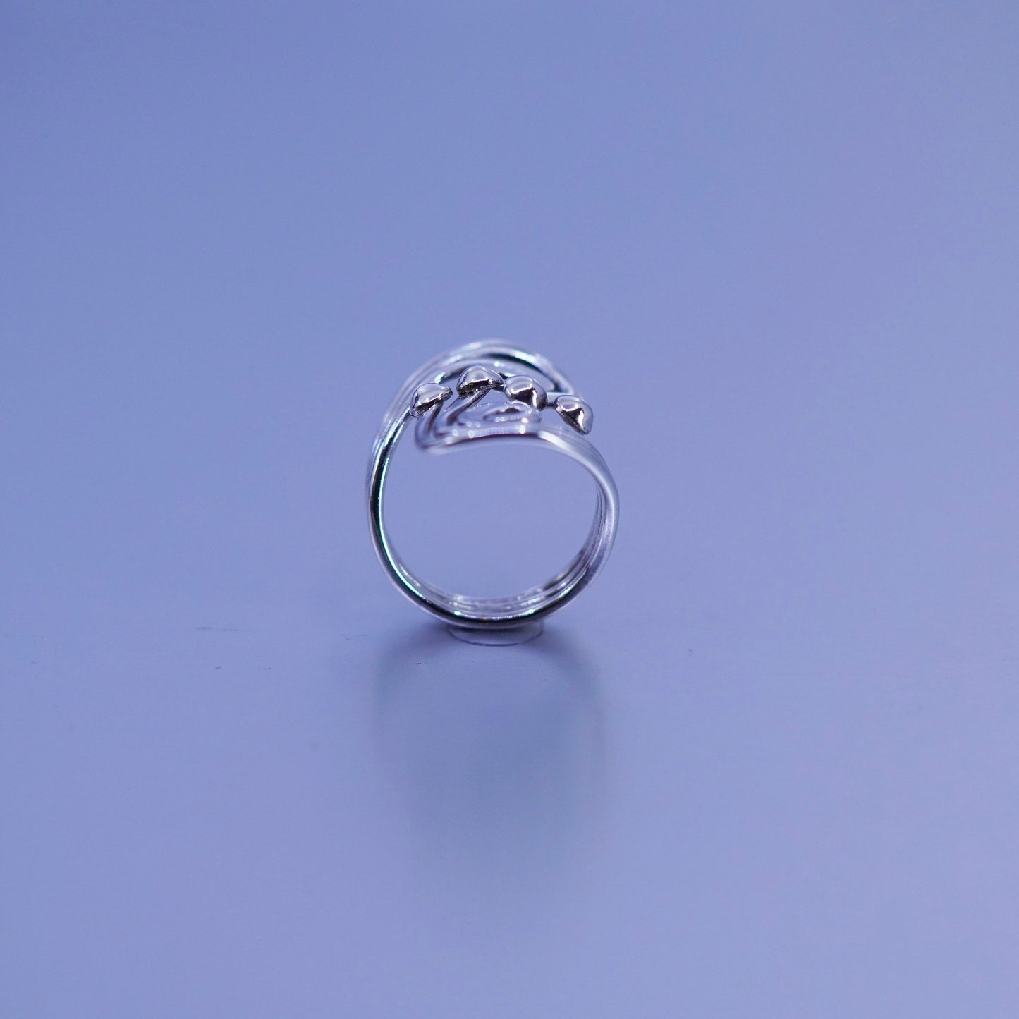 Size 8.5, vintage Sterling 925 silver handmade ring, filigree swirly band