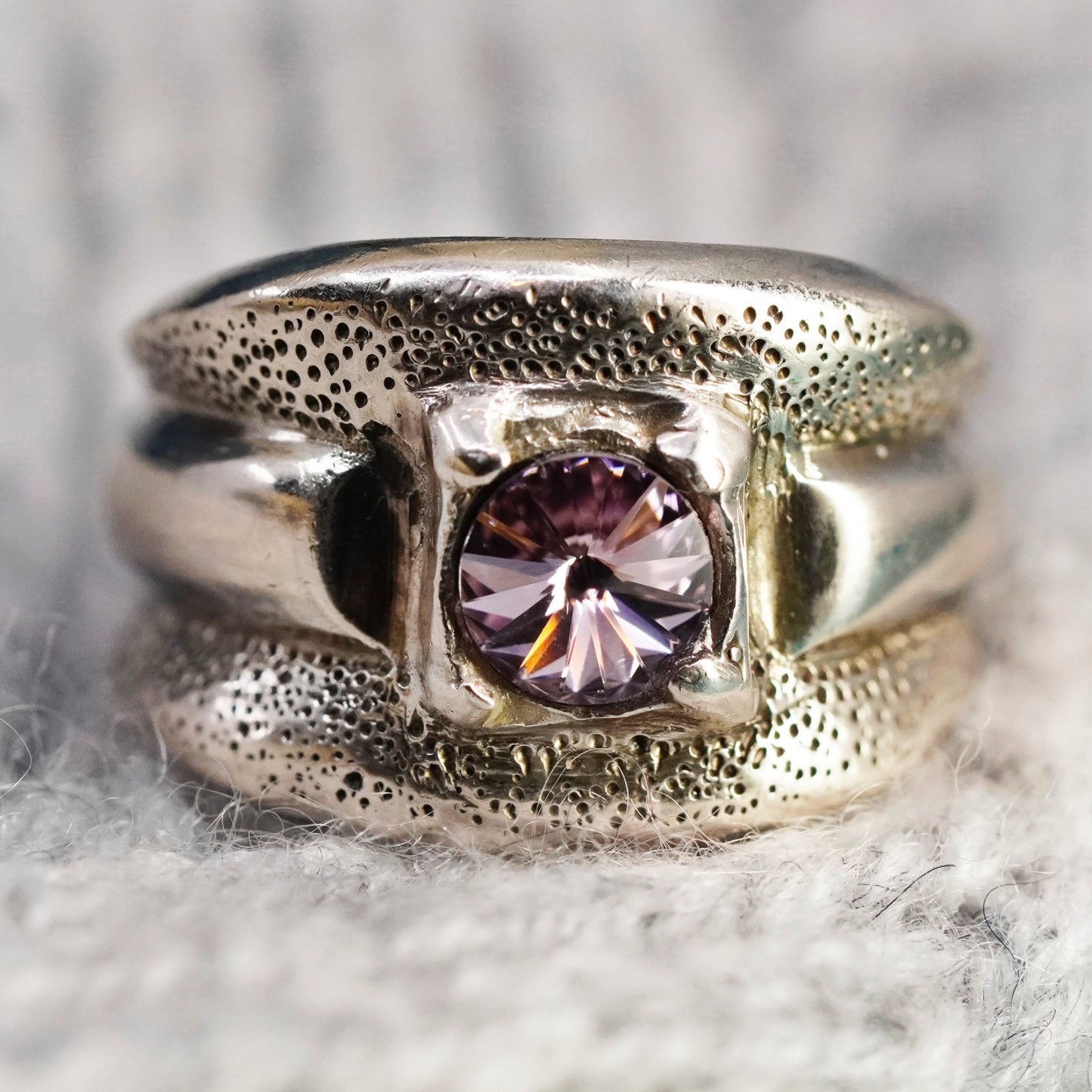 Size 5, vintage Sterling 925 silver handmade ribbed ring with amethyst