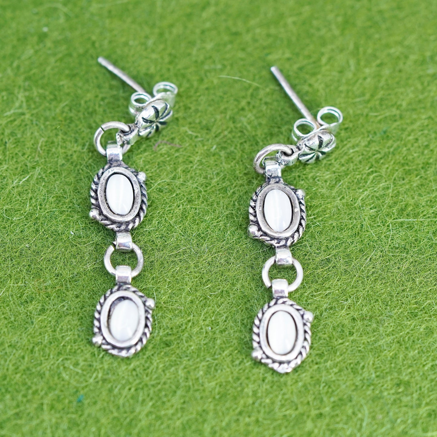 Vintage Sterling 925 silver handmade cable earrings with cats eye