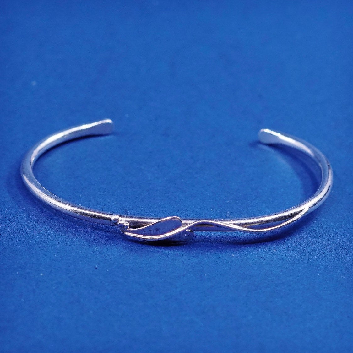 6.25", stackable sterling silver handmade bracelet, 925 cuff w/ vine N leaves