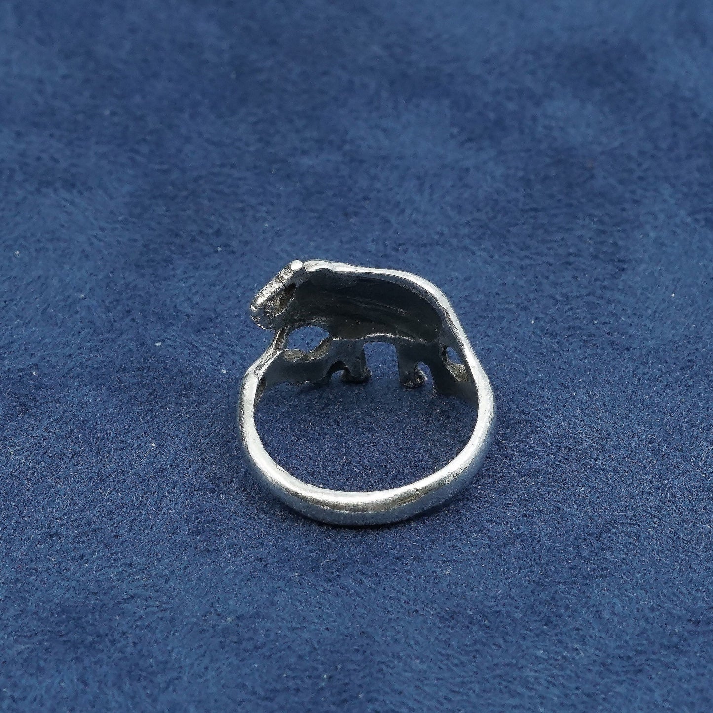 Size 6.75, vtg Sterling silver handmade ring, 925 elephant band