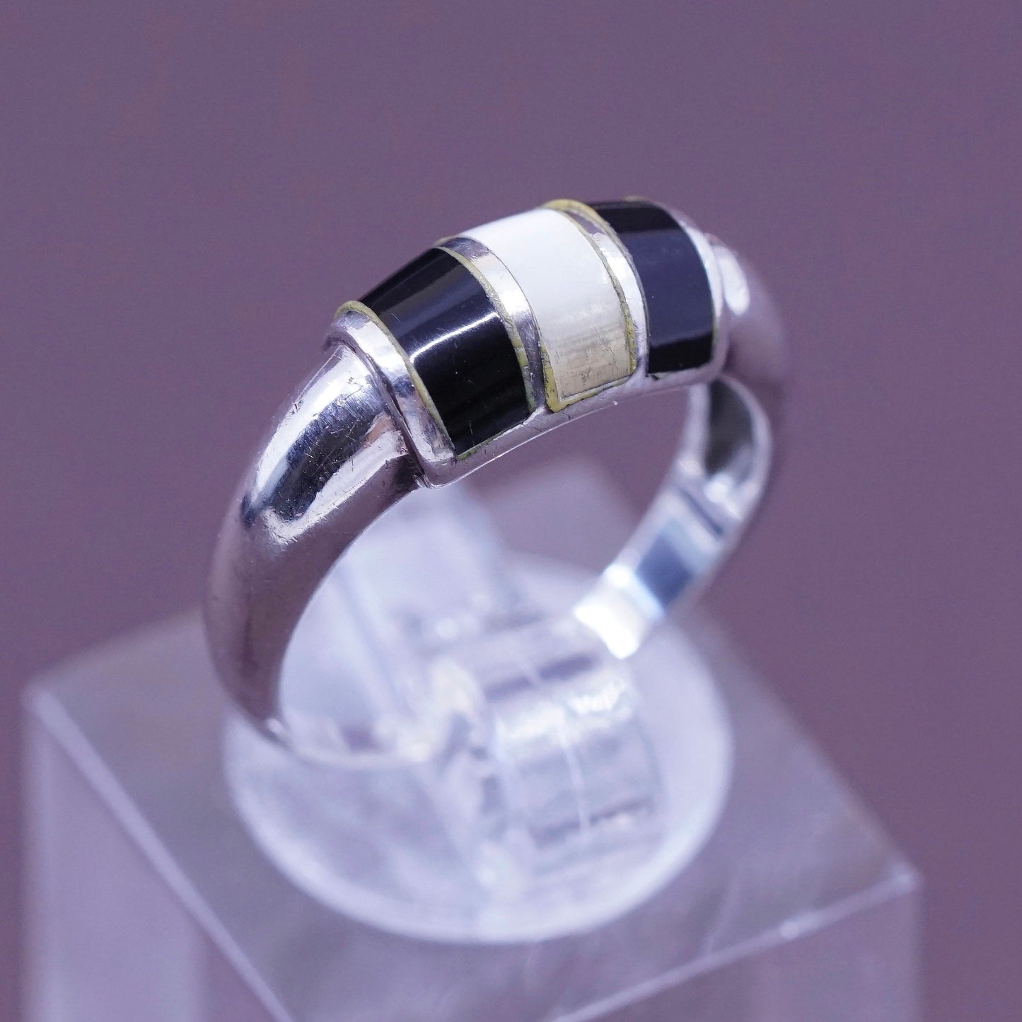 sz 7, vtg Sterling 926 silver handmade ring band w/ obsidian N mother of pearl