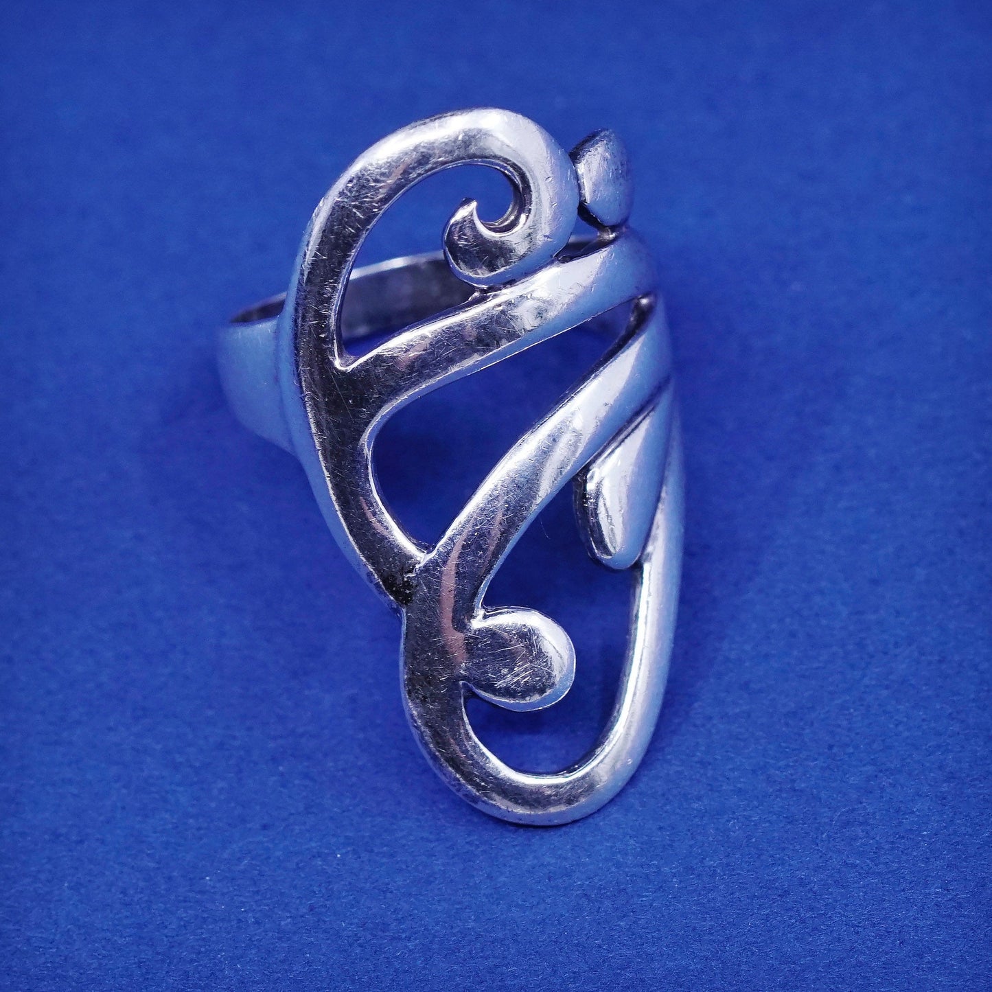 Size 7, vintage Sterling silver handmade ring, 925 wide swirly band