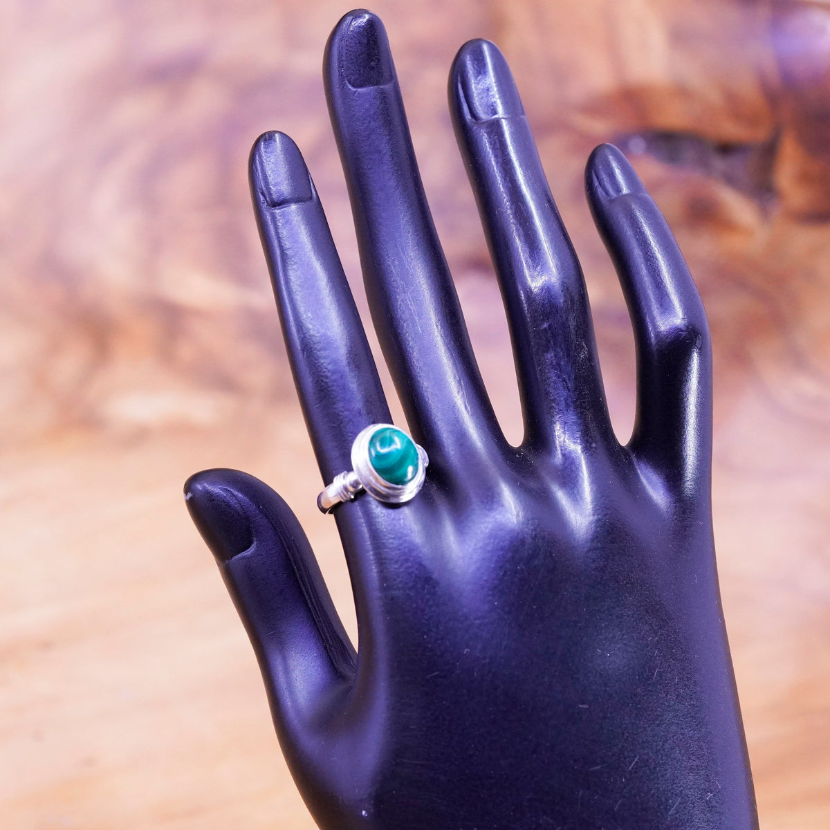 Size 6.5, vintage Mexico Sterling 925 silver handmade ring band with malachite