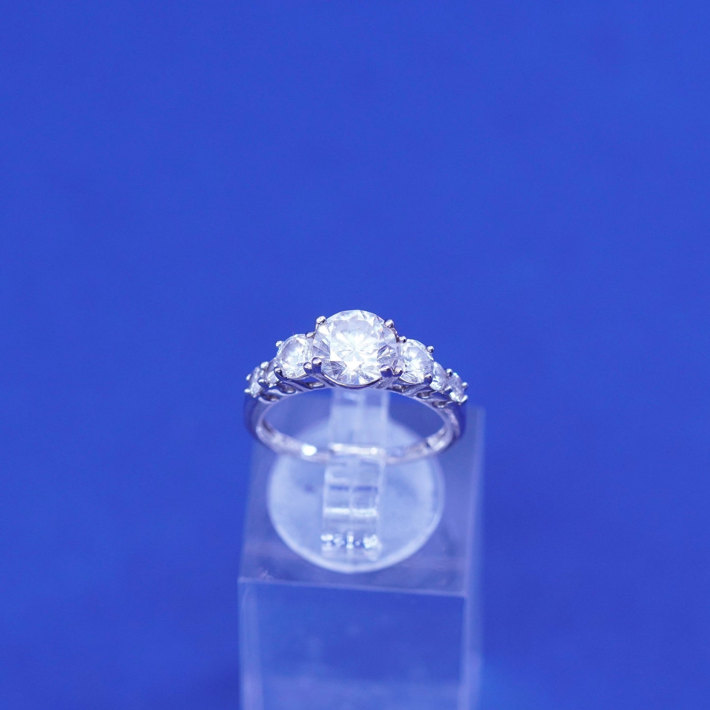 Size 5.25 vintage Sterling 925 silver engagement ring with cz