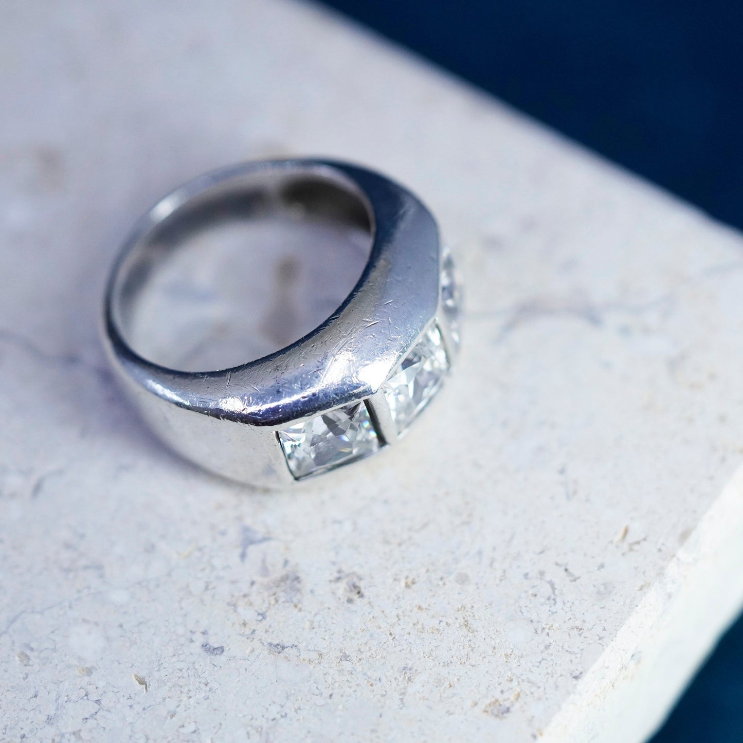 Size 8, vintage Sterling 925 silver statement ring with cz