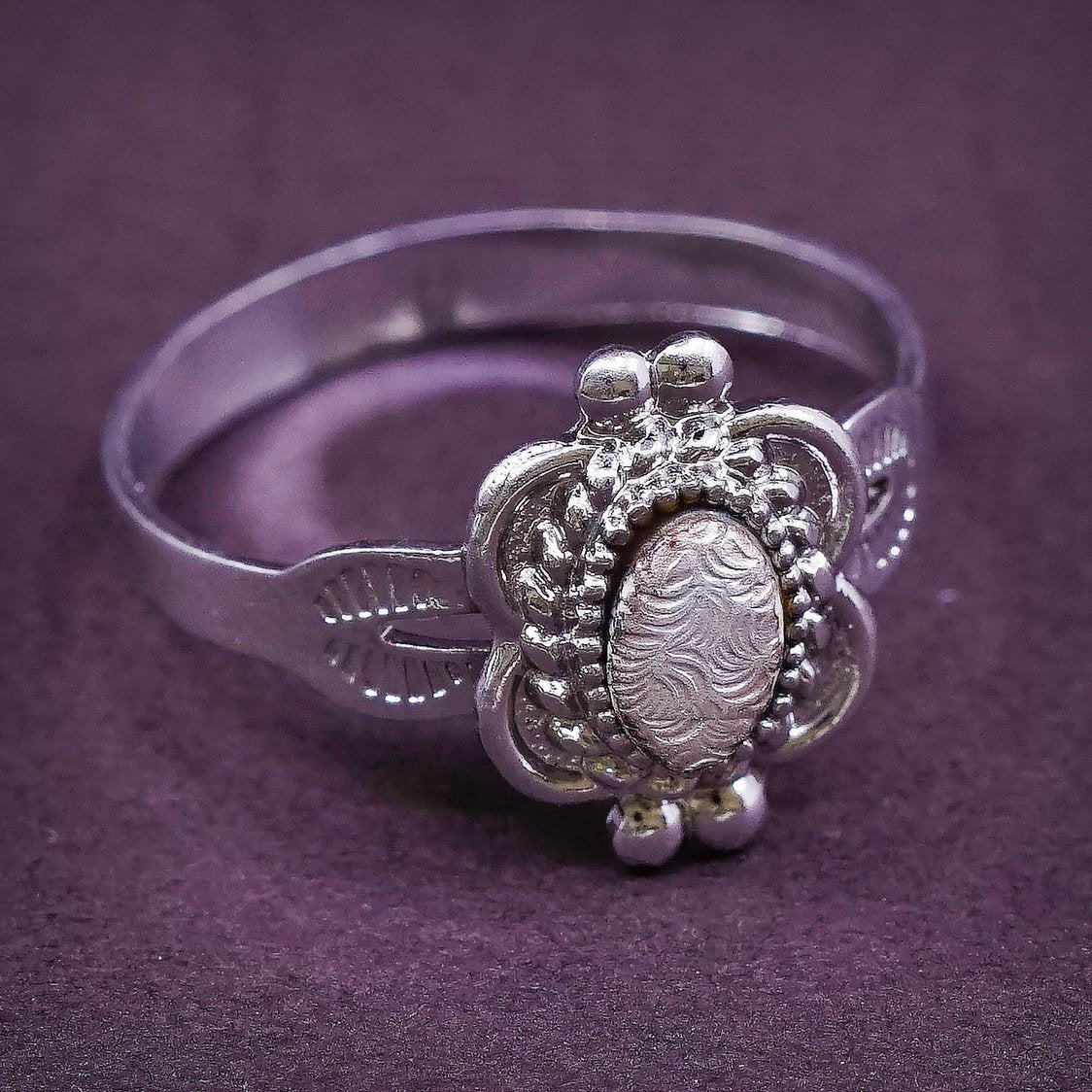 sz 7.75, Native American Sterling silver handmade ring, 925 beads