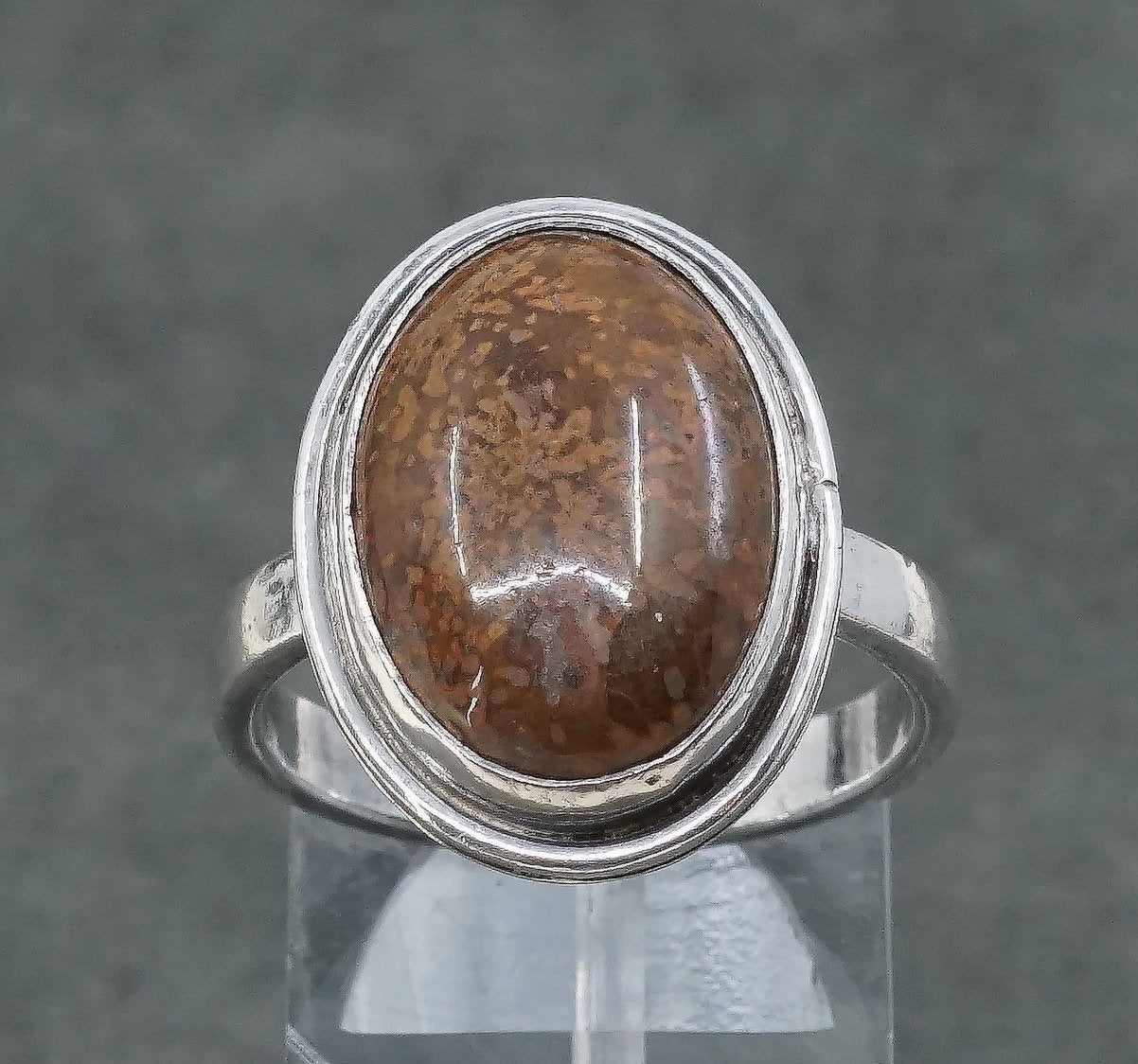 sz 8.75, vtg Sterling silver handmade cocktail ring, 925 w/ oval cut red jasper