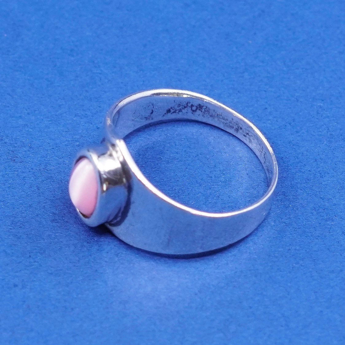 Size 8, vtg Sterling silver handmade ring, 925 w/ pink tiger eye