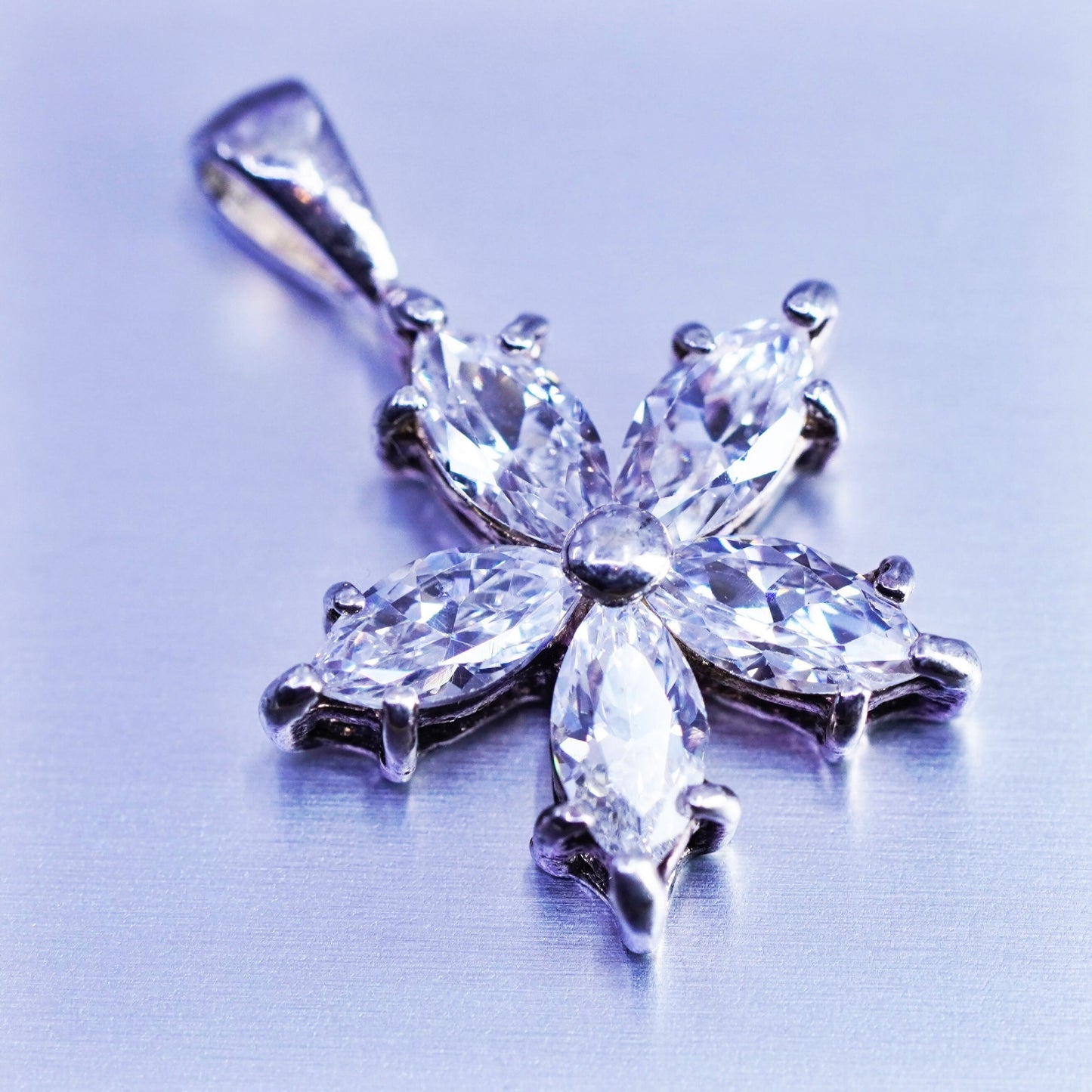 antique sterling 925 silver flower pendant with Cz