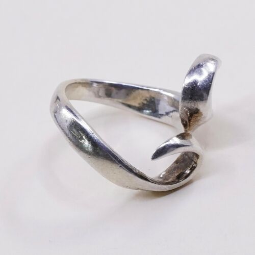 Size 4.25, Vtg Sterling Silver handmade Abstract Snake Ring. 925 Band