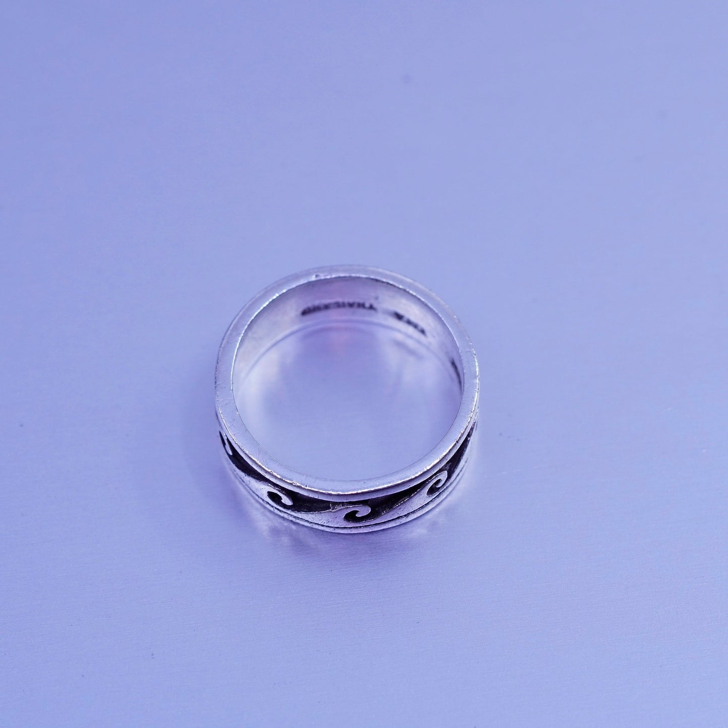 Size 4.5, vintage southwestern Sterling 925 silver ring, wavy wave band