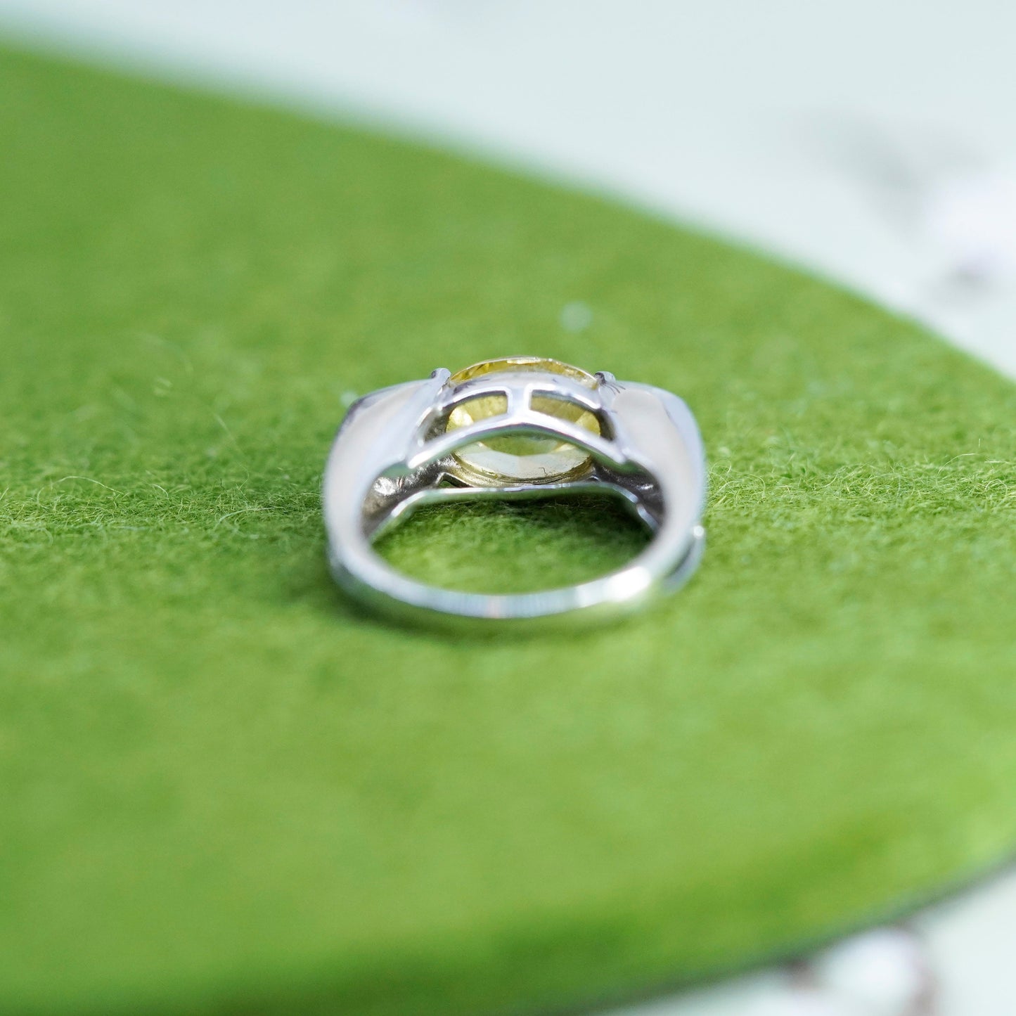 Size 5, vintage Sterling 925 silver band ring with citrine and cz