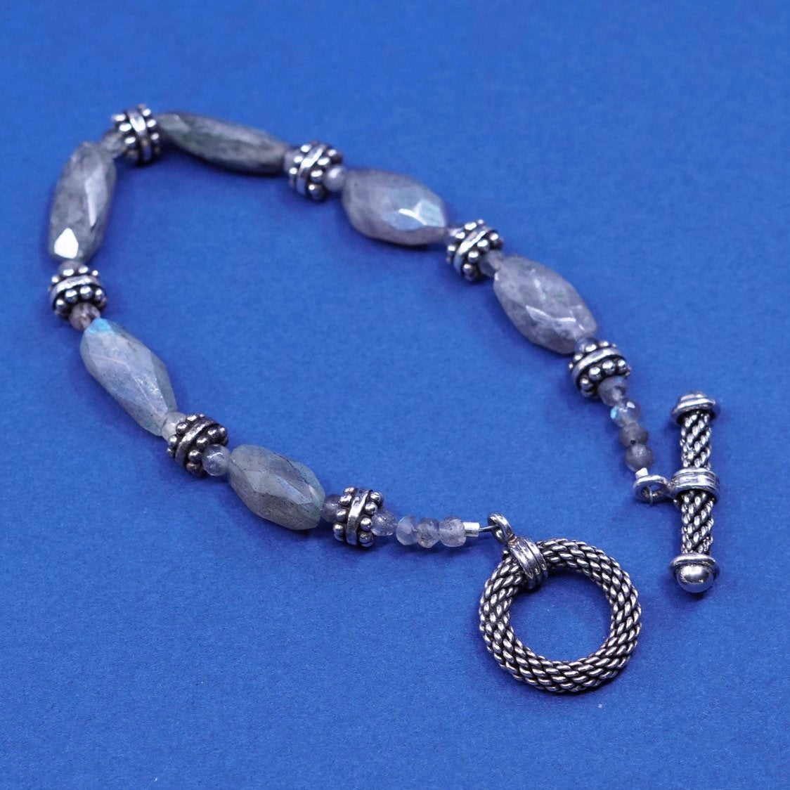6.75", sterling silver handmade bracelet, 925 w/ labradorite N toggle closure