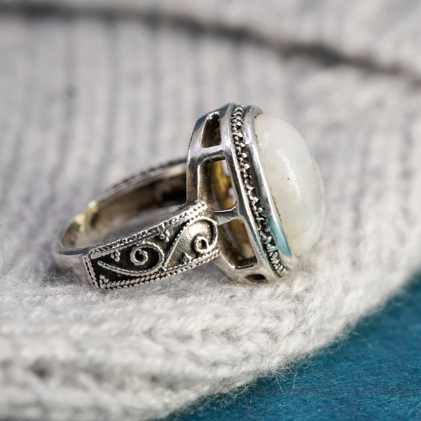 Size 7, vintage Sterling silver handmade ring, 925 band with moonstone