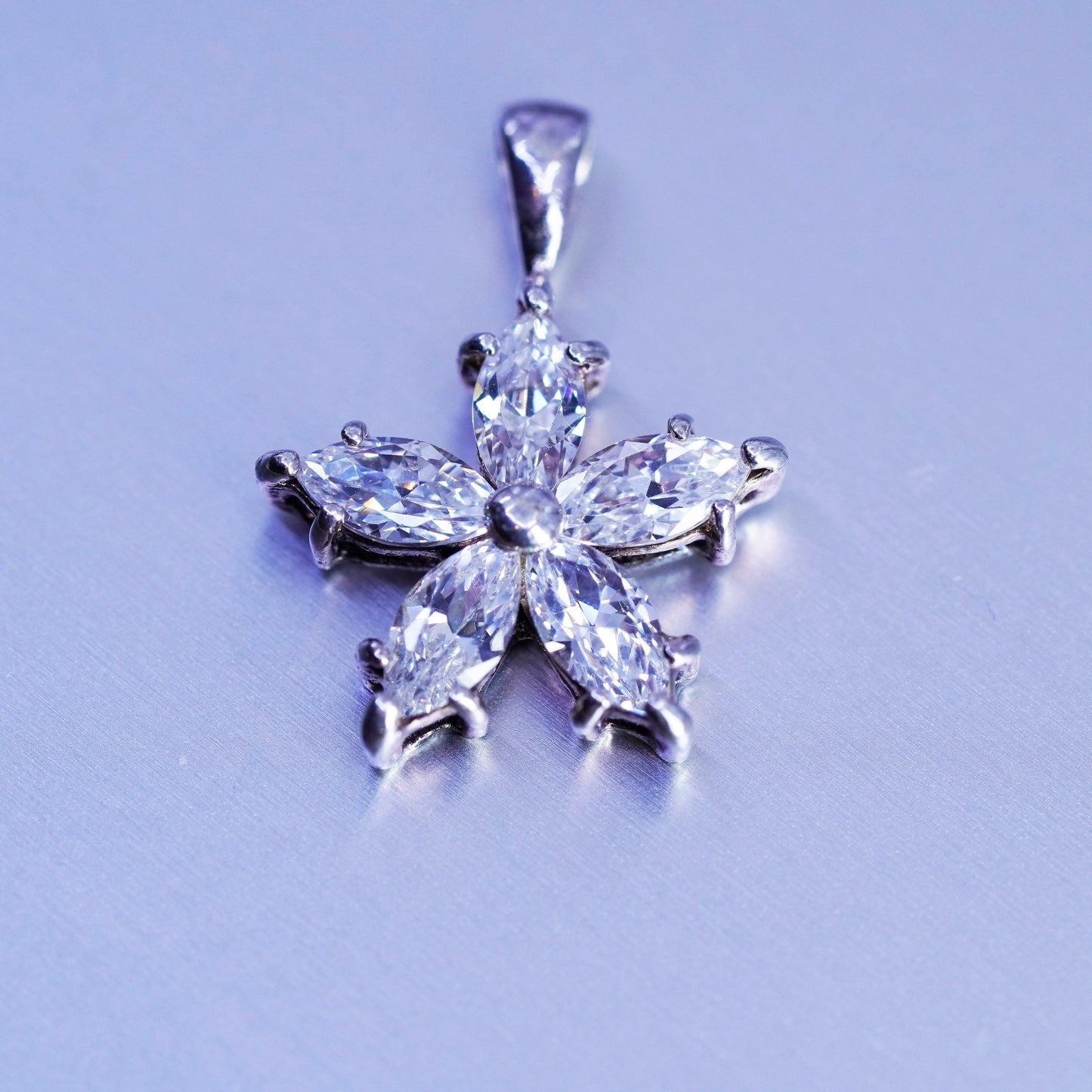 antique sterling 925 silver flower pendant with Cz