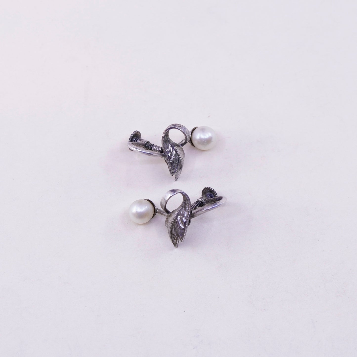Vintage Sterling silver handmade earrings, 925 screw back leaf with pearl
