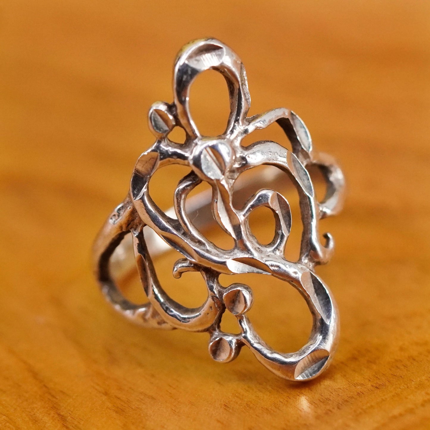 Size 7, Sterling silver handmade ring, southwestern 925 filigree swirl band