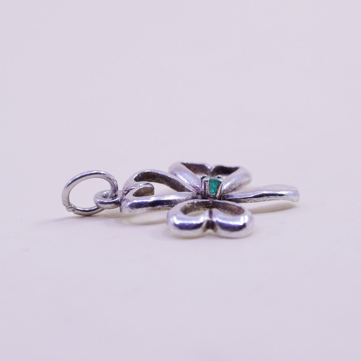 Vintage sterling silver handmade pendant, textured 925 clover with emerald