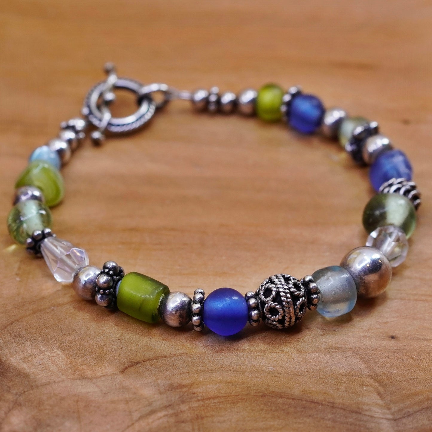 7.25”, Vintage handmade bracelet, 925 clasp with green glass bracelet