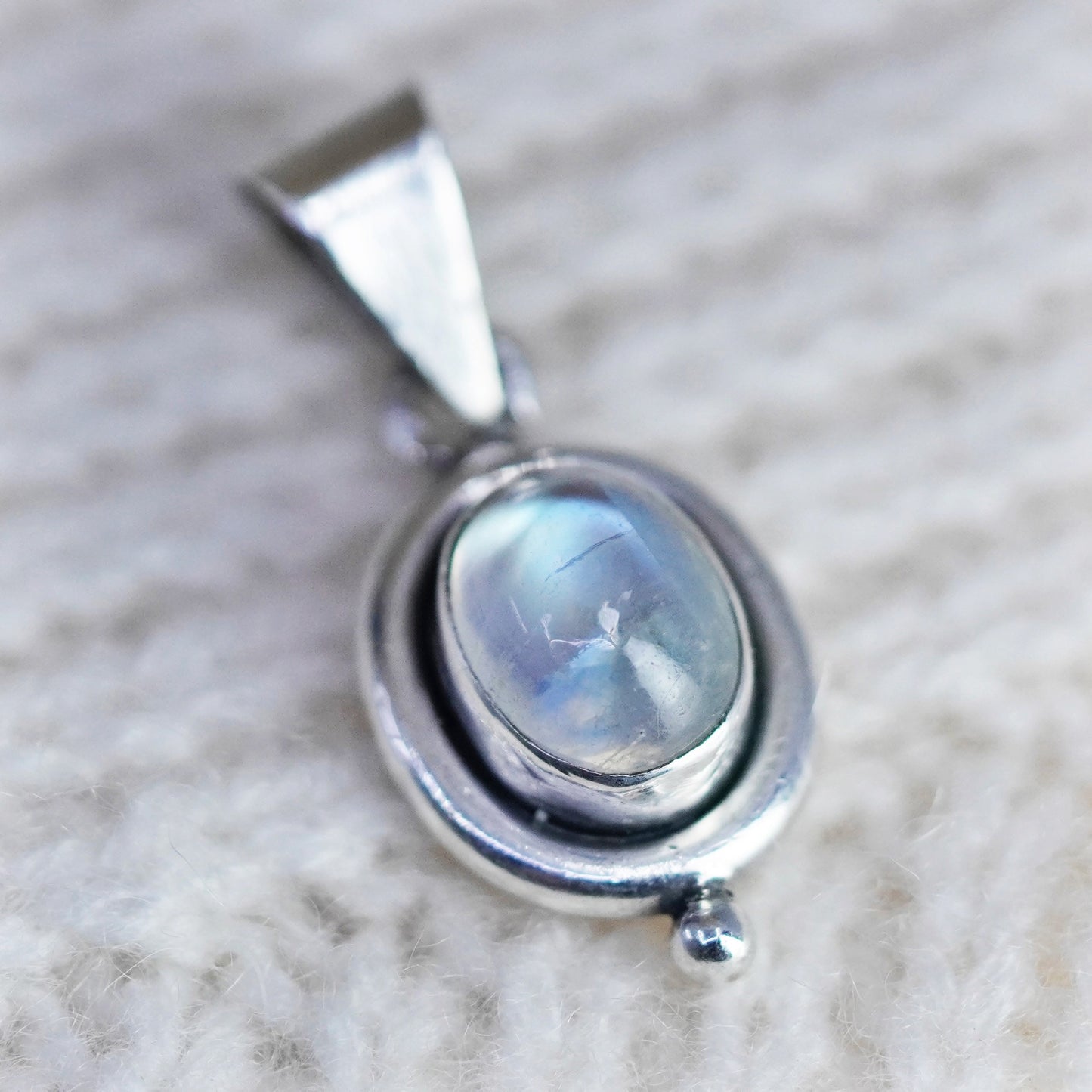 Vintage Sterling 925 silver handmade pendant with oval moonstone