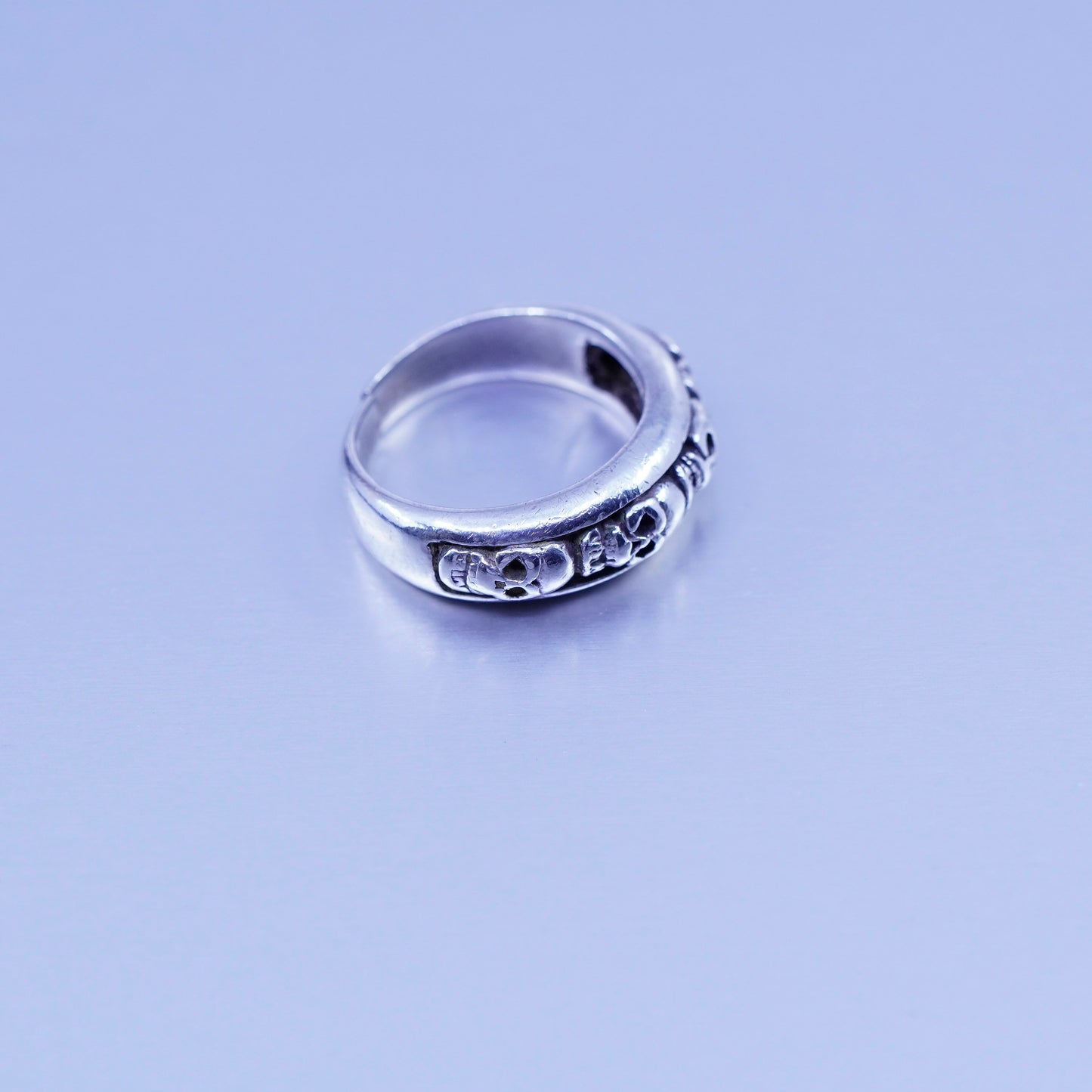 Size 5, vintage southwestern Sterling 925 silver handmade ring, skull band