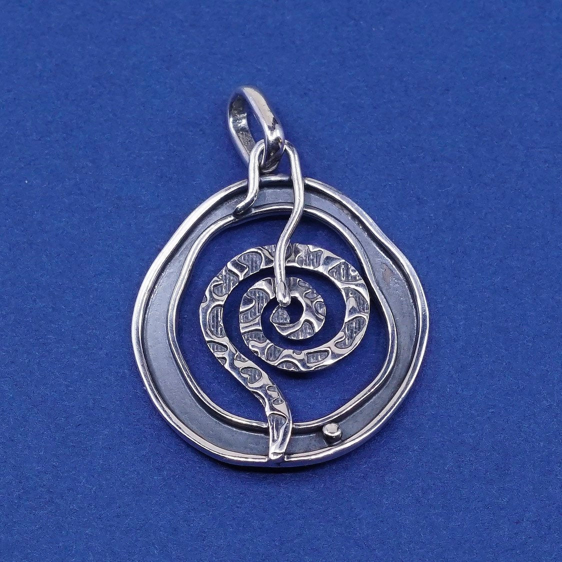 vtg Sterling silver handmade pendant, 925 w/ swirly southwestern style
