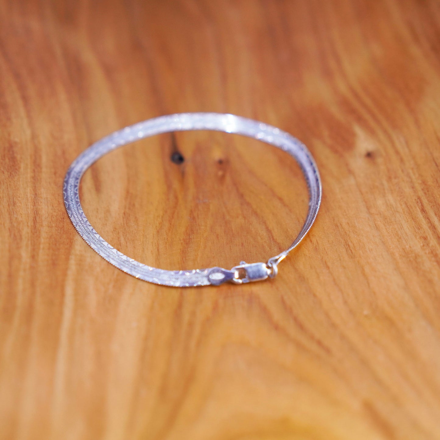 7.25”, Vintage Sterling silver textured herringbone bracelet, Italy 925 chain