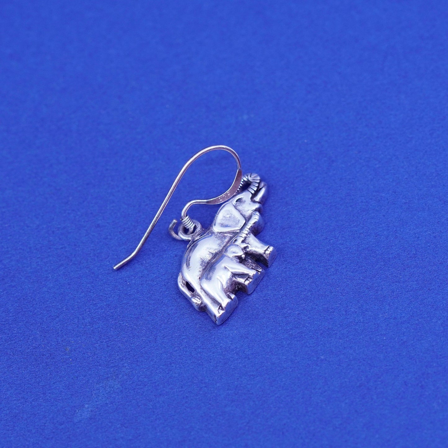 Vintage SC Sterling Silver handmade Earrings. 925 mother baby elephants