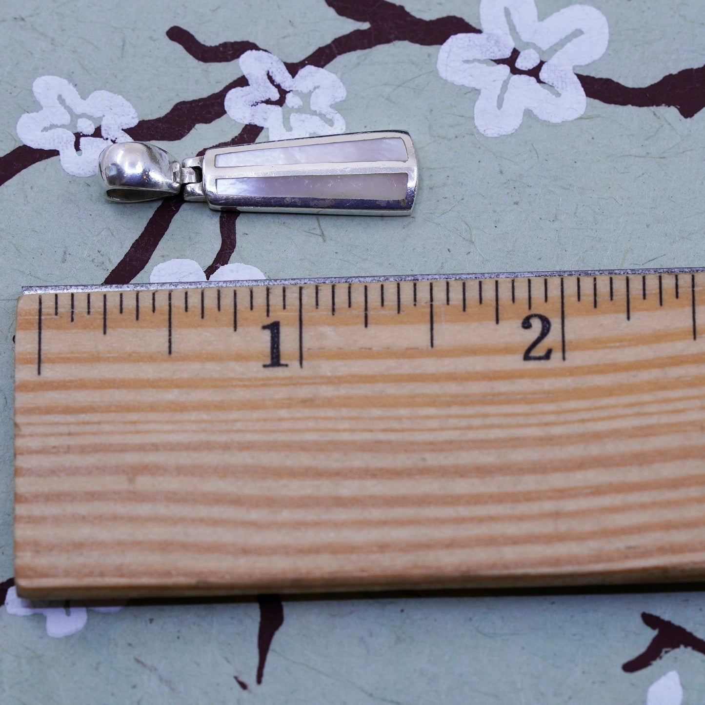 Vintage Sterling 925 silver handmade pendant with mother of pearl inlay