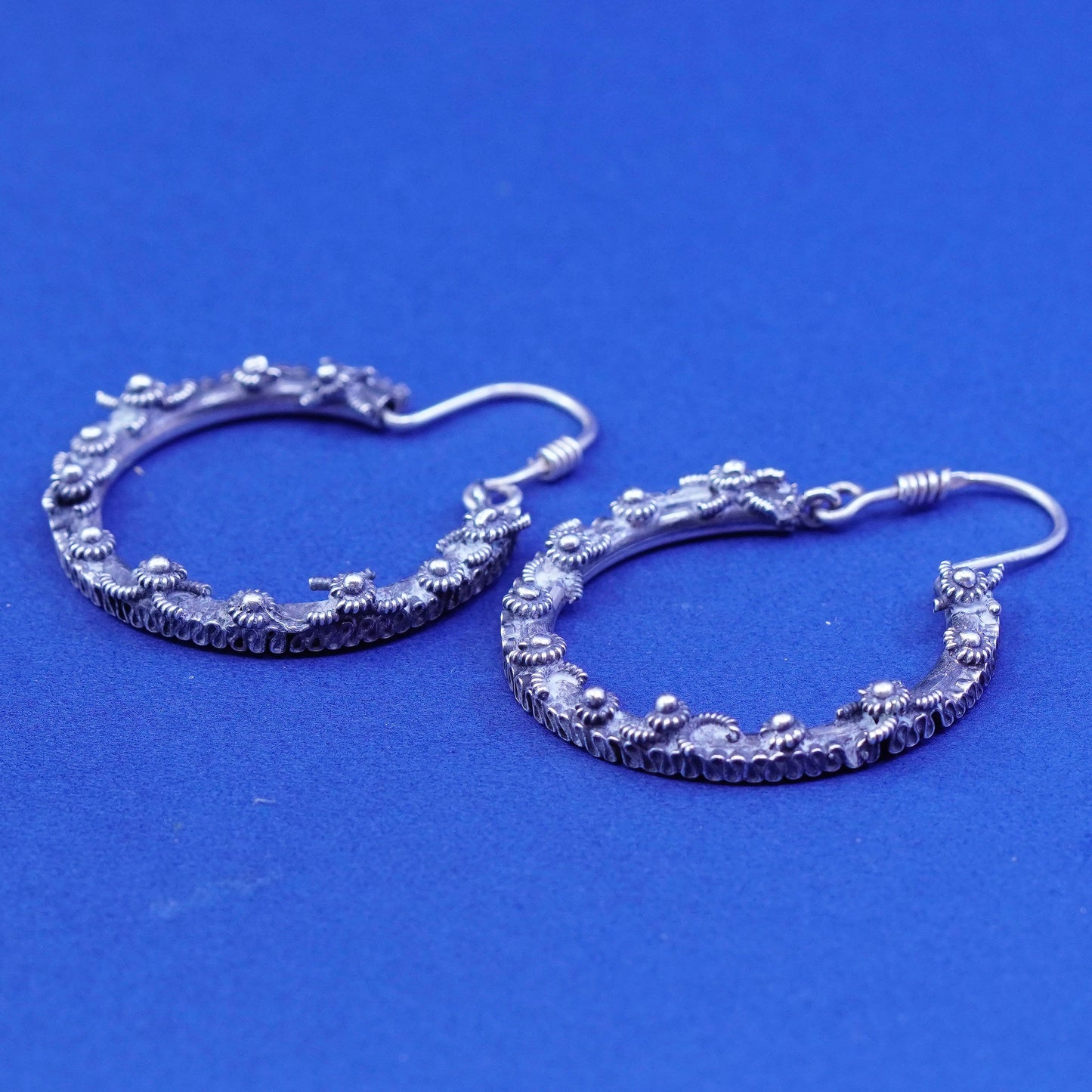 1.5”, Vintage Sterling silver handmade earrings, bali wired 925 hoops