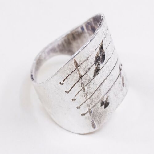 Size 8. Vtg Sterling Silver Handmade Ring, 925 Matt Textured Wide Wavy Band