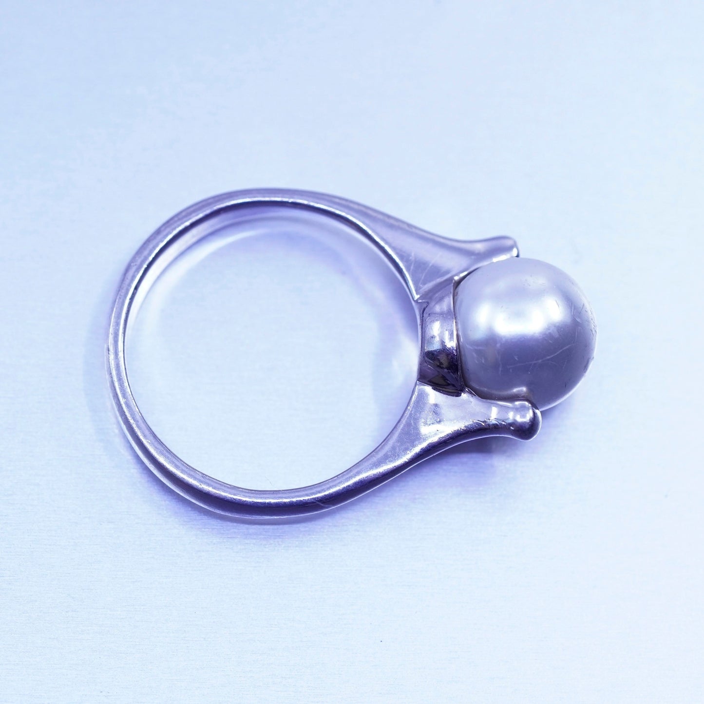 Size 8.5, vintage Sterling 925 silver handmade ring with pearl