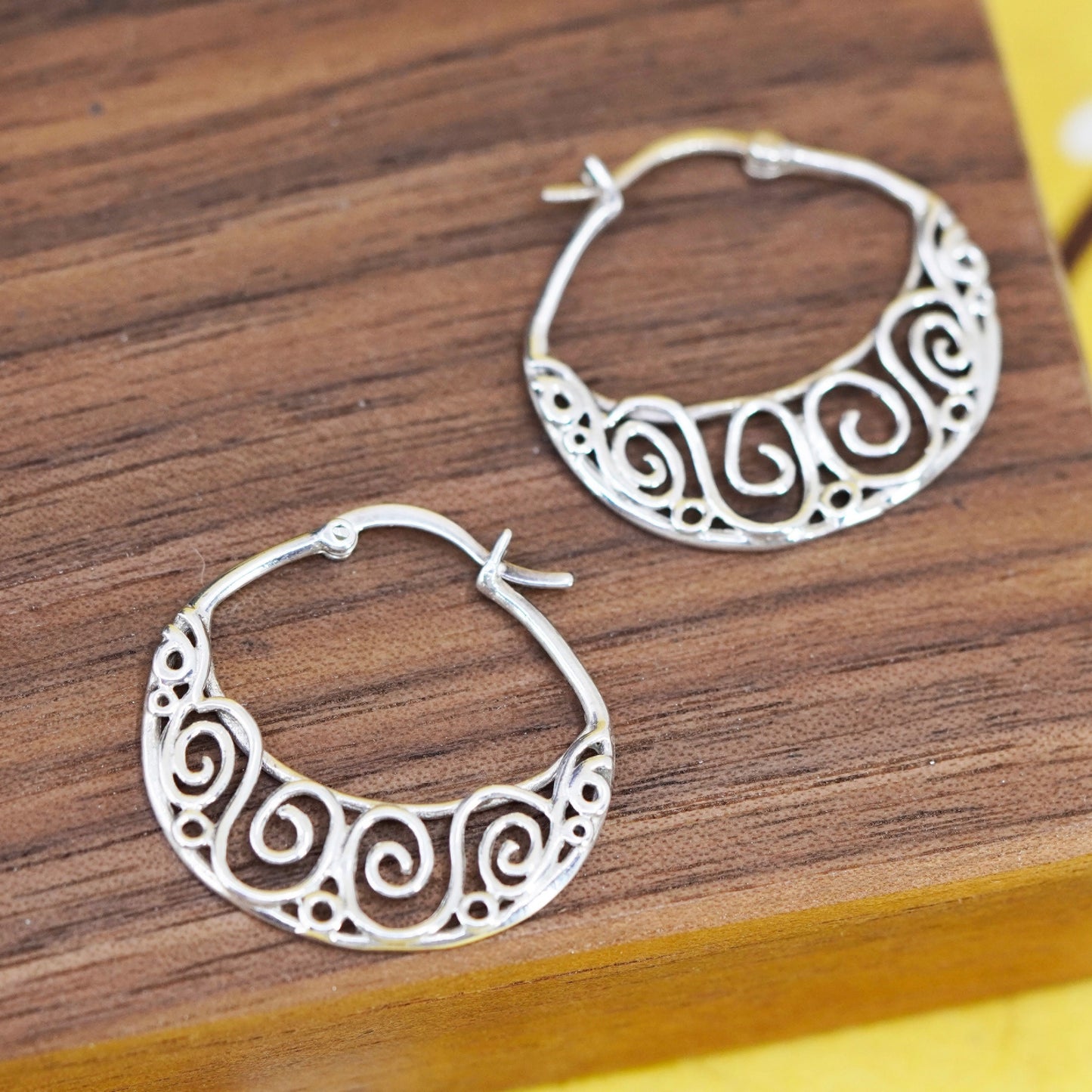 1”, vintage Sterling silver filigree hoop earrings, 925 huggie