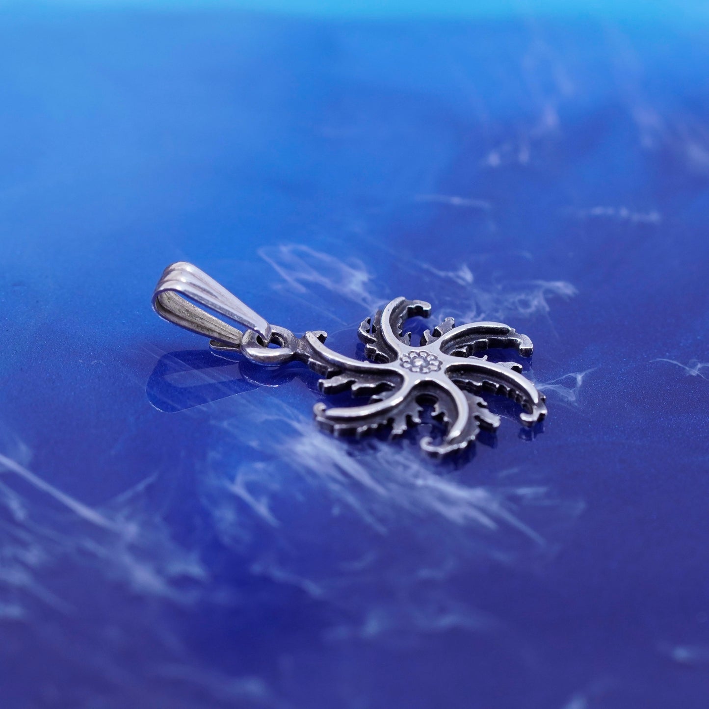 Vintage sterling silver handmade pendant, 925 whirly swirl charm