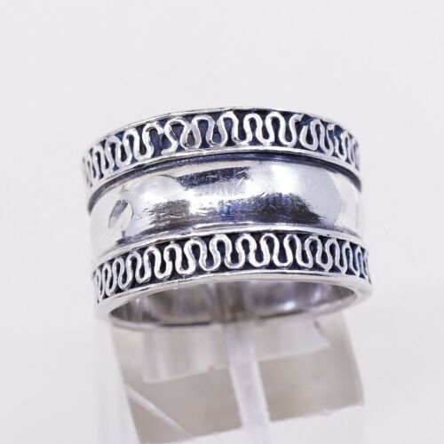 Size 8, Vtg Sterling Silver Handmade ribbed Ring 925 Silver warrior Band