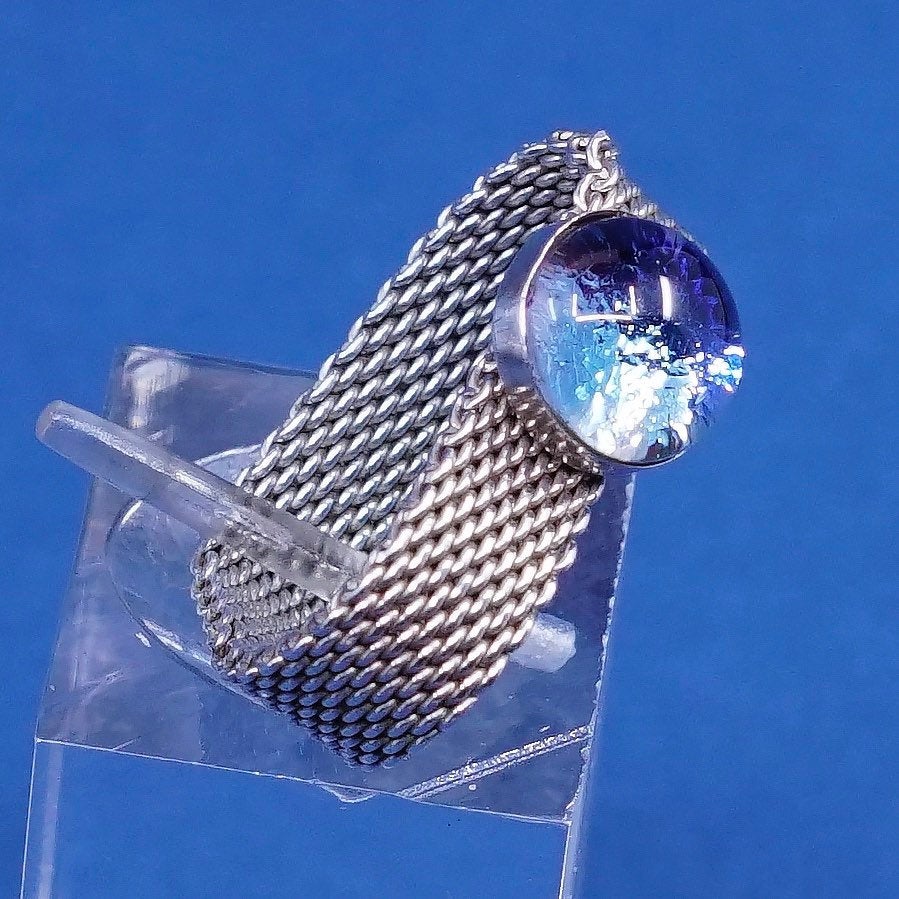 sz 7.75, vtg Sterling silver handmade ring, 925 mesh band w/ blue dragon glass