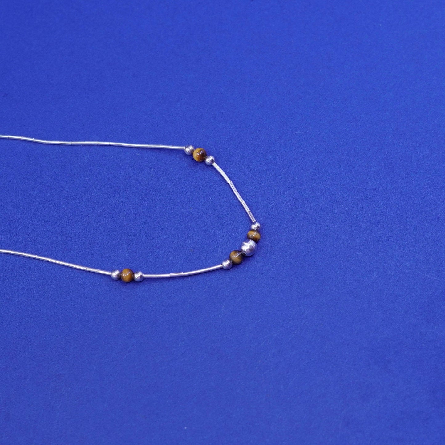 16”, Native American Navajo Sterling 925 liquid silver necklace tiger eye beads