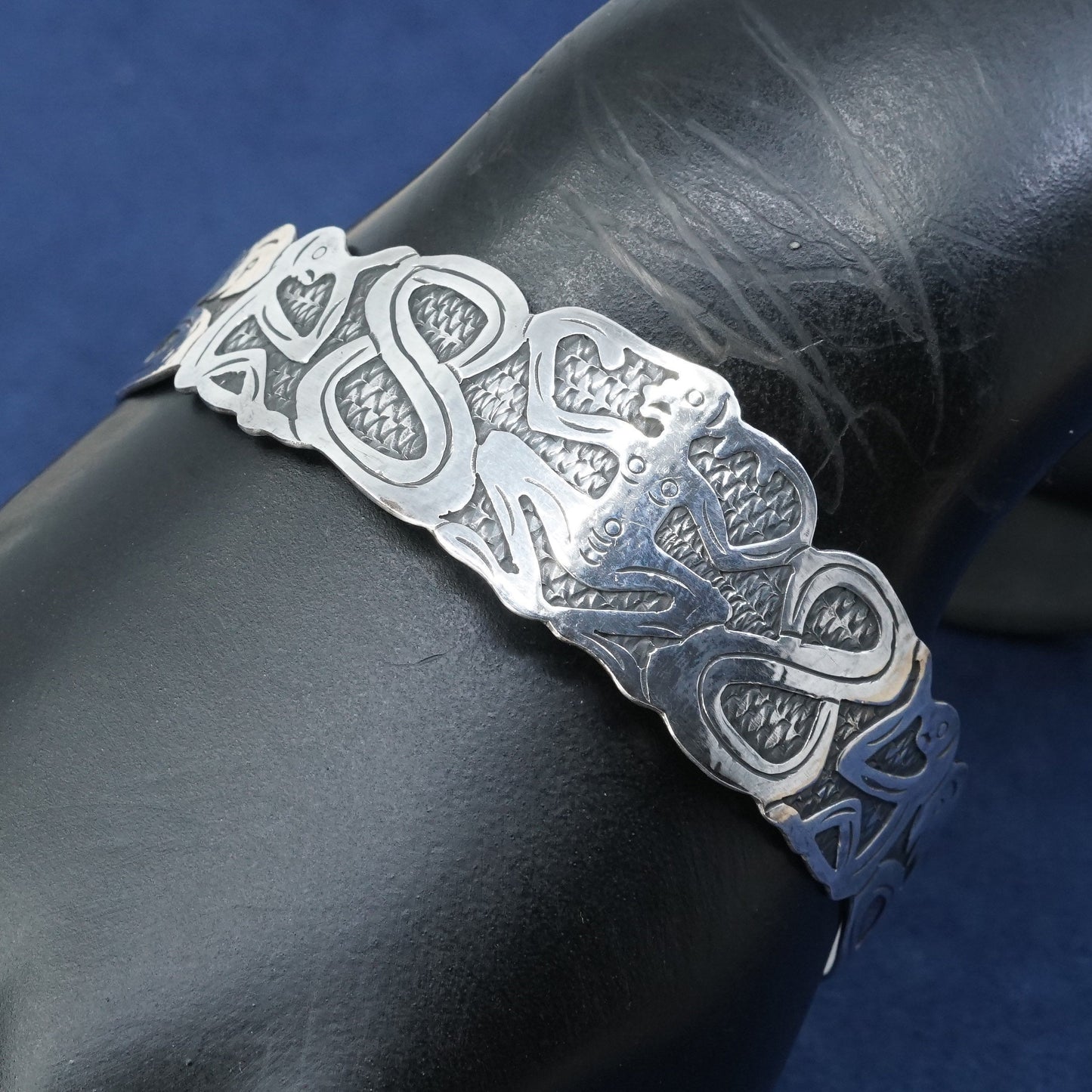 8.25", vtg sterling silver handmade bracelet, 925 worship cuff