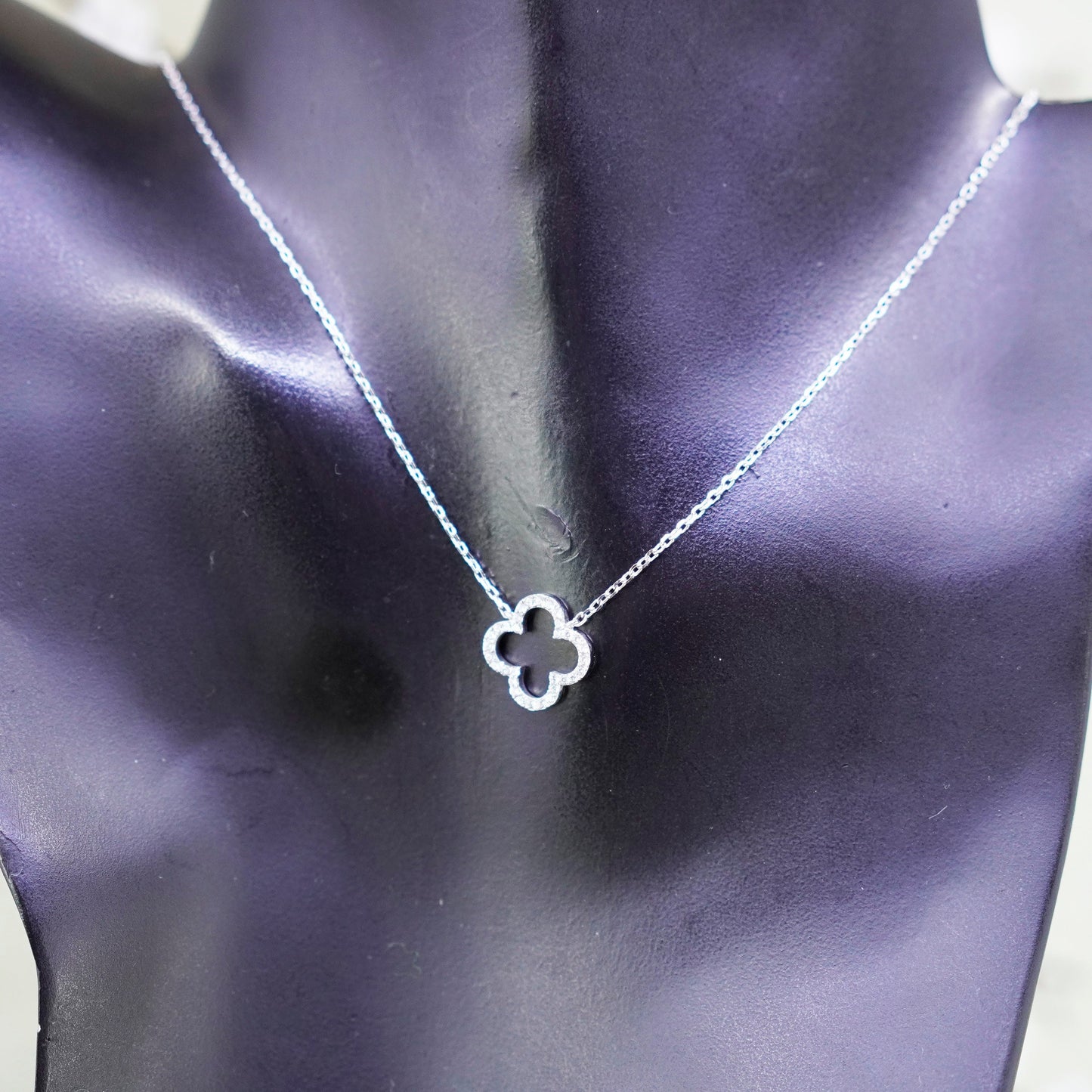 17+1”, sterling 925 silver circle chain necklace with Cz lucky clover pendant