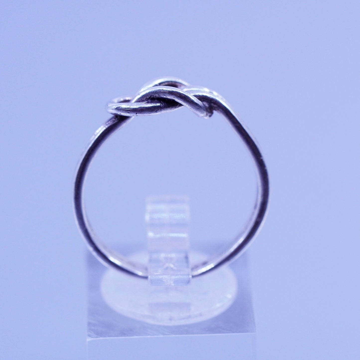 Size 8.5, vintage Sterling 925 silver handmade ring, knotted band