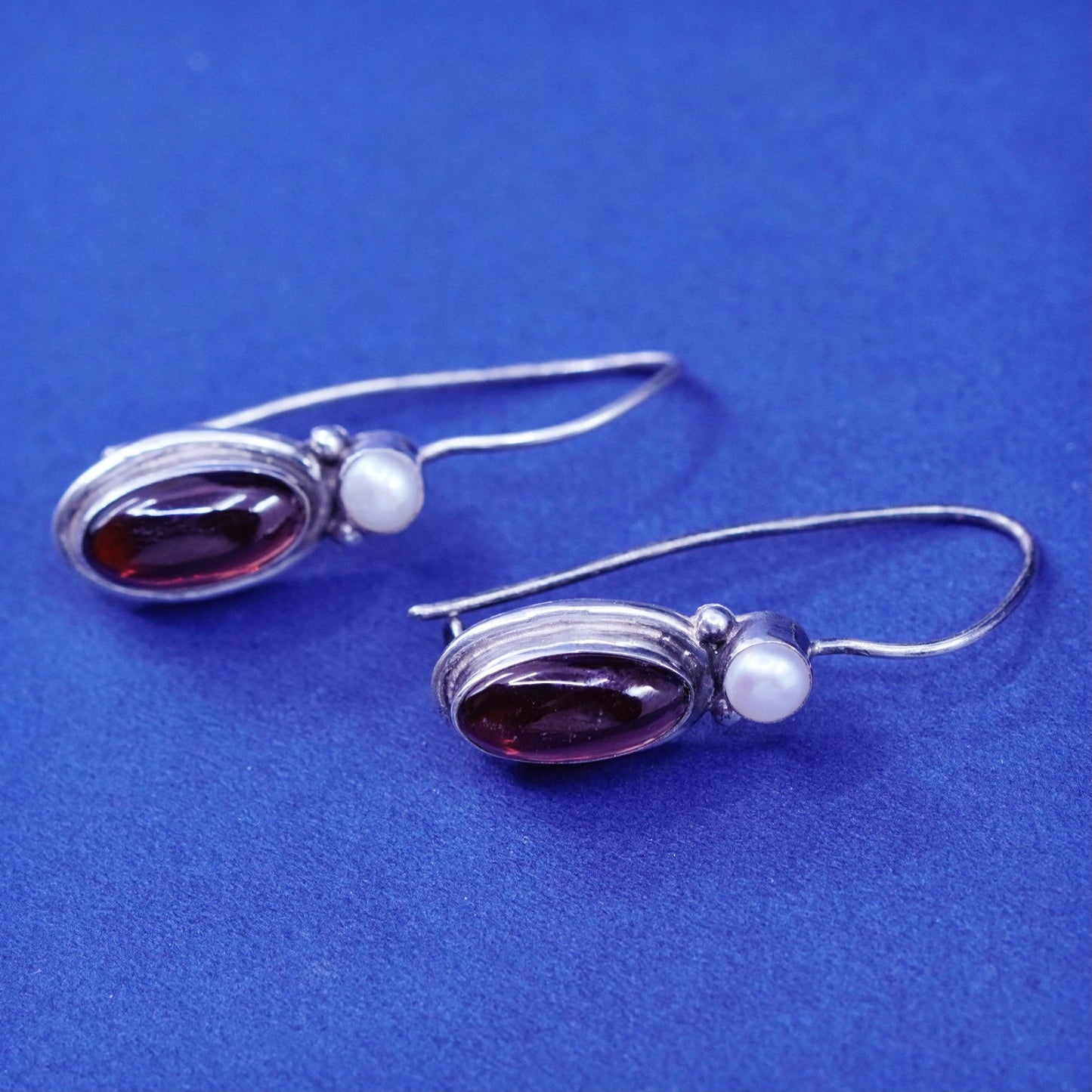 Vintage sterling 925 silver handmade earrings with garnet and pearl