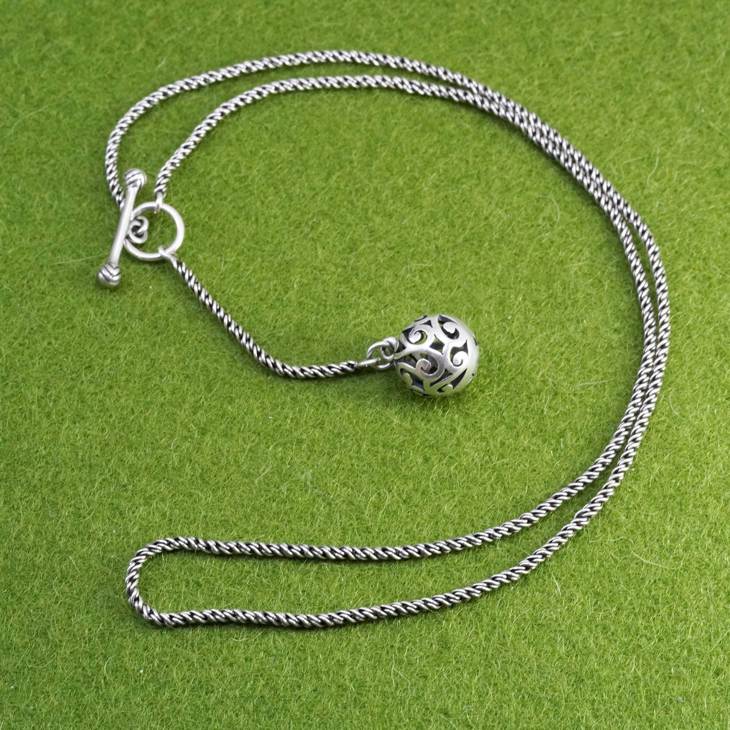 16”, SILPADA N1619 925 Sterling Silver delight Filigree Ball Toggle Necklace