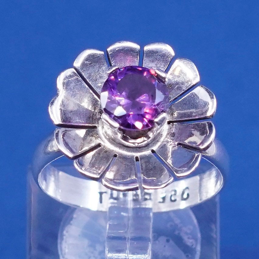 Size 9.25, vtg Sterling silver handmade ring, 925 flower w/ amethyst ring