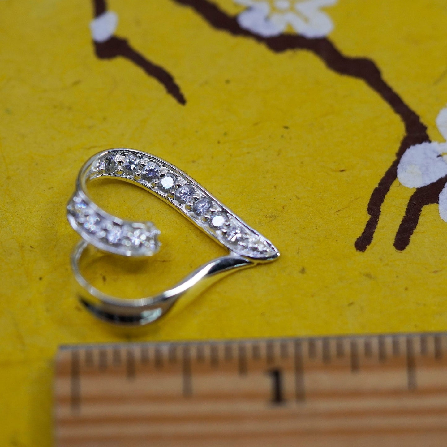 Vintage Sterling 925 silver heart pendant with clear cz