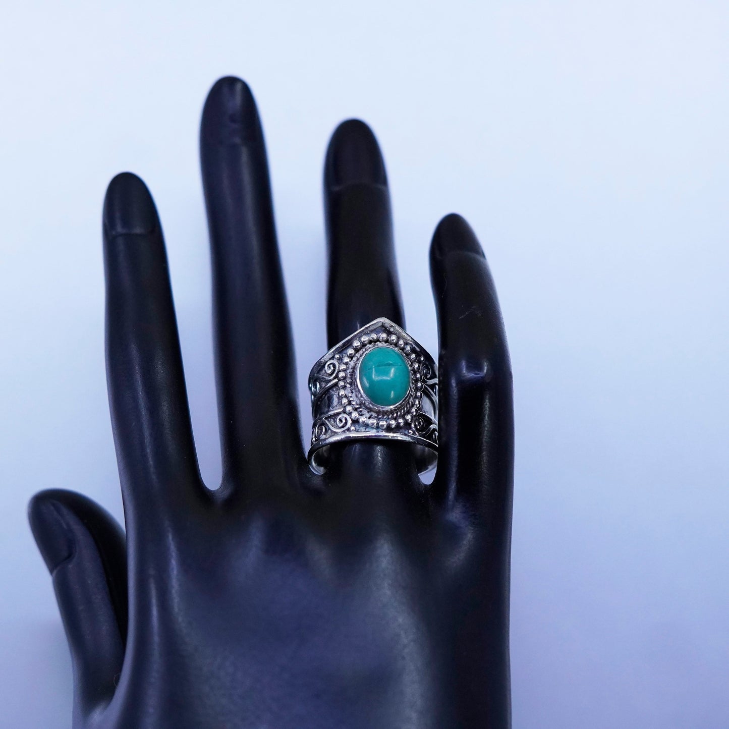 Size 8.5, Southwestern Sterling 925 silver handmade Bali ring with turquoise