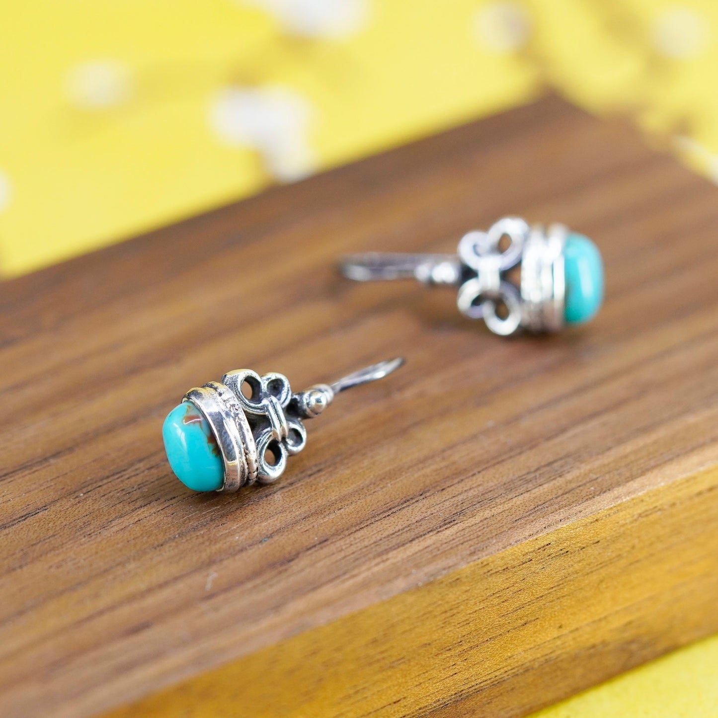 Vintage Native American Sterling 925 silver handmade ribbon earrings turquoise