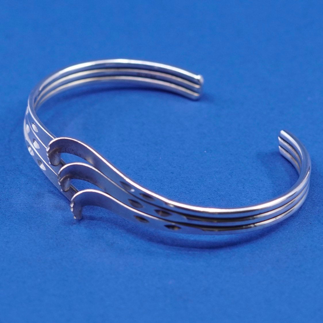 6.25", vtg Sterling silver handmade wired bracelet, 925 twisted cuff
