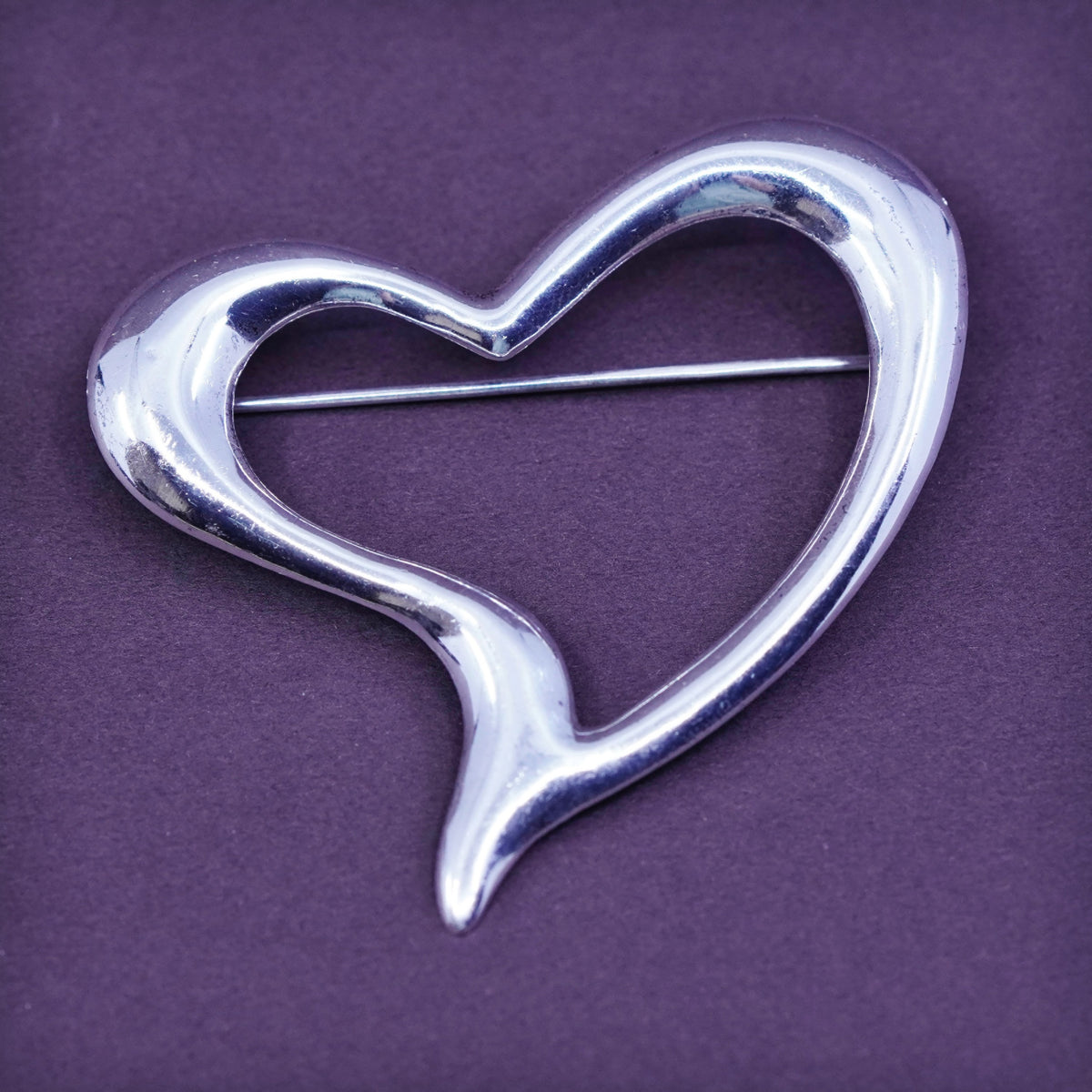 Vintage handmade sterling 925 silver heart shaped brooch